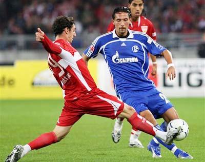 女性坚韧不 女性坚韧不